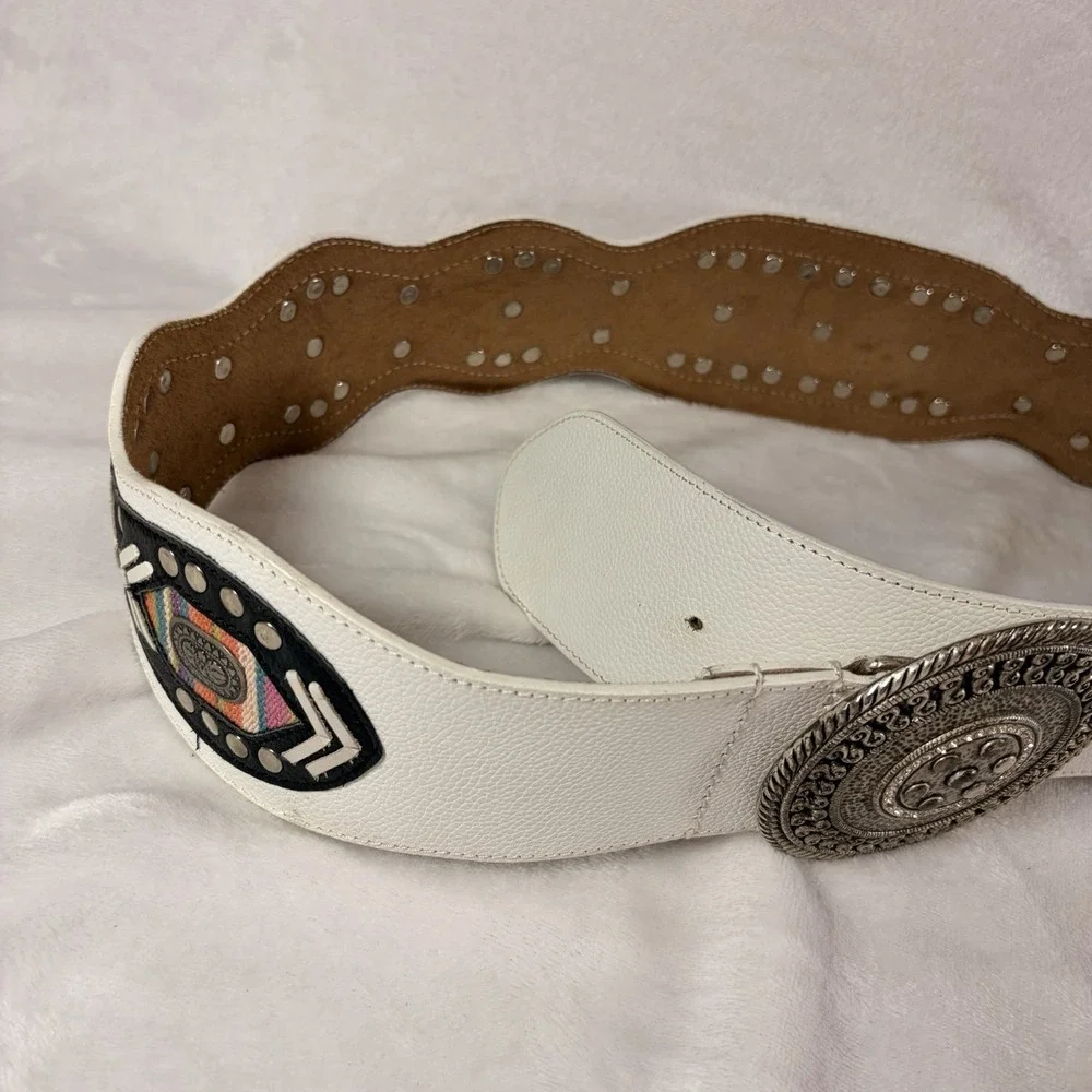Vintage 90s Western Boho White Leather Statement Belt Westerncore Rodeo Cowgirl